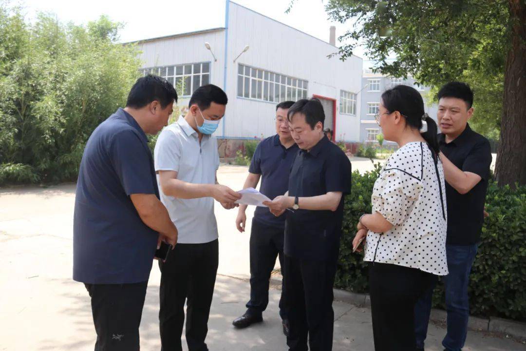 贯彻落实邢台市委十届六次全会精神南宫老手动市委书记杨跃峰调研园区平台修筑和财产集群繁荣NG南宫28登录