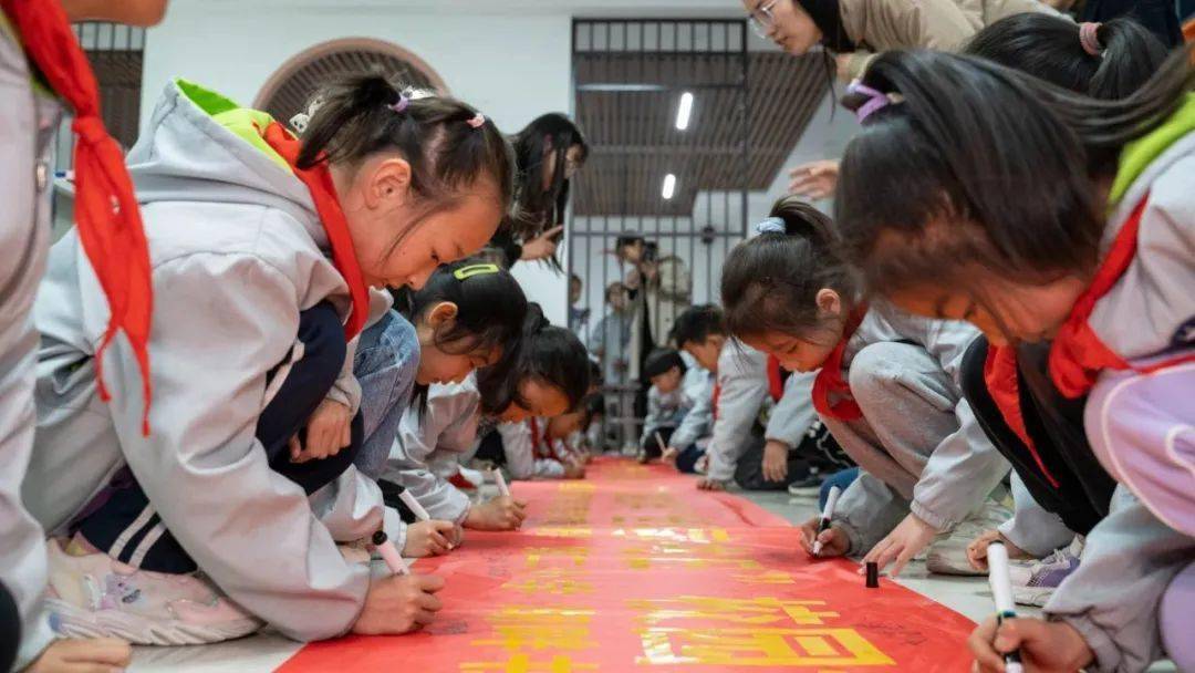 【悦读之城·书香南宫】南宫市举办“传承千年文脉共筑书香”天下念书日中心系列行为j9九游会-真人游戏第一品牌